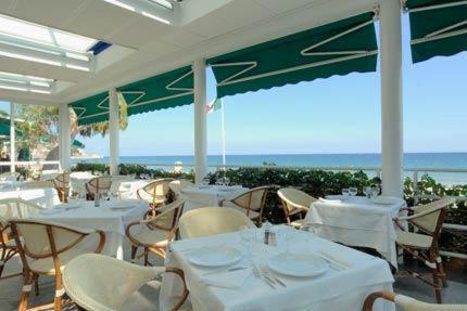 Hotel Beau Sejour Alassio Exterior foto